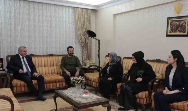 Şanlıurfa'da emekli öğretmenler unutulmadı