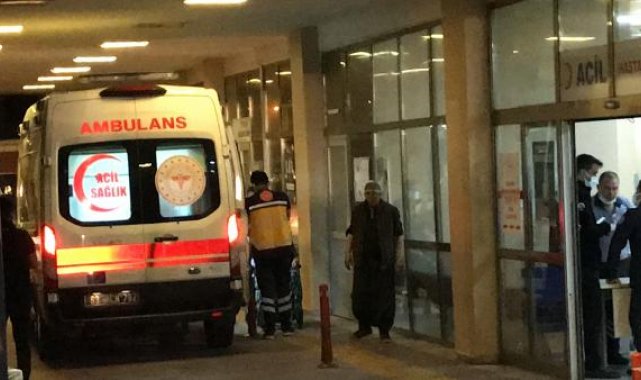 Şanlıurfa'da hafif ticari araç ile otomobil çarpıştı: 1 ölü, 3 yaralı