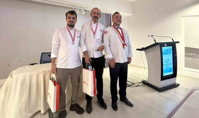 Şeflerin Lezzetleri Yarışması'ndan altın madalyayla döndüler