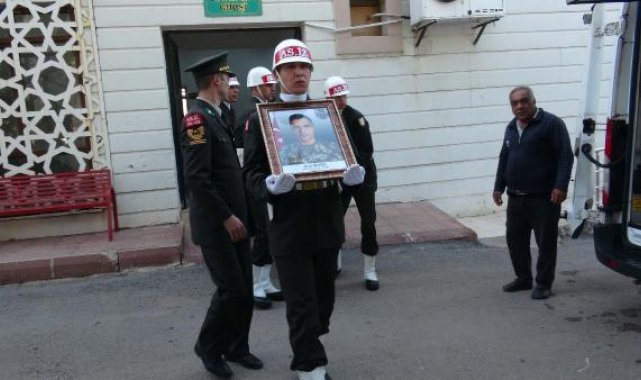Şehit Özbek'in cenazesi, memleketi Niğde'ye uğurlandı