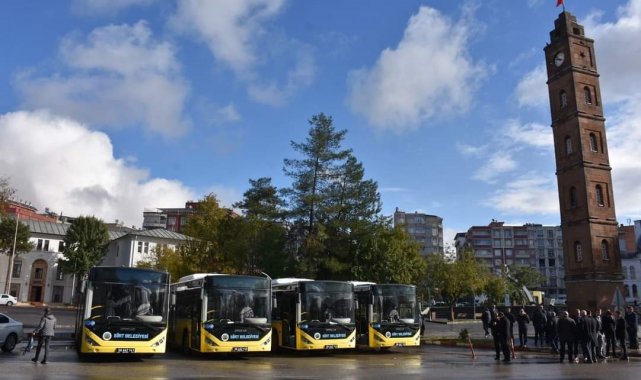 Siirt Belediyesi mevcut araç filosunu genişletti