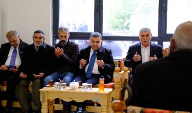 Şırnak Valisi Cevdet Atay'dan, yangında hayatını kaybeden Umut'un ailesine taziye ziyareti
