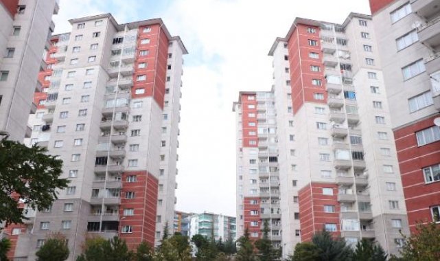 Sitede fahiş aidat artışına tepki