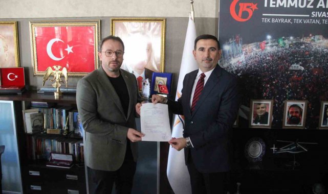 Sivas Belediye Başkanlığı için ilk adaylığını açıklayan Topgül oldu