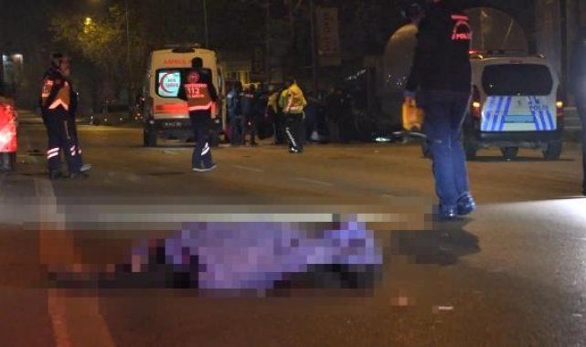 Takla atan otomobilden fırlayan kadın öldü; sağlık ekiplerine saldıran yaralı kaçtı