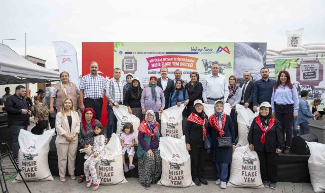Tarsus'ta üreticilere yem desteği