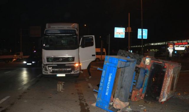 Tokat'ta TIR ile traktör çarpıştı: 2 yaralı