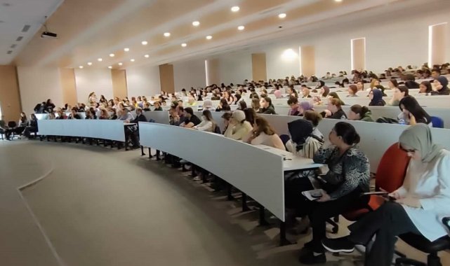 Türk milletinin 'Ata'sına vedası konferansla anlatıldı
