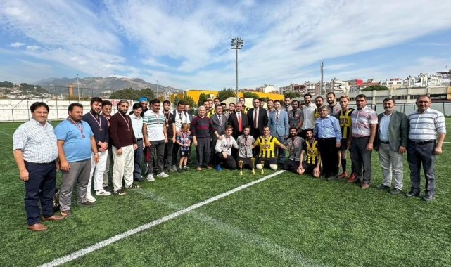 Türkiye Yüzyılı Futbol Turnuvası'nda şampiyon 'Çine Müftülüğü' oldu