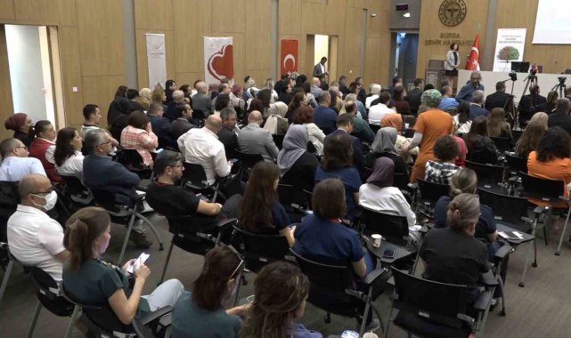 Türkiye'de beyin ölümü gerçekleşen bin 711 kişiden sadece 289'unun yakınları organ bağışına onay verdi