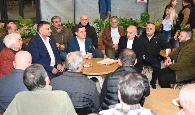 Tütüncü, Doğu Garajı Festival Çarşısı esnafıyla bir araya geldi