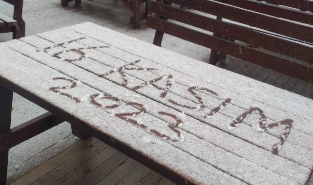 Uludağ'a senenin ilk karı yağdı