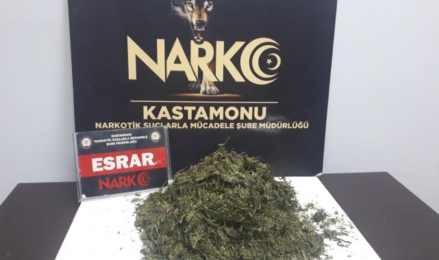 Üzerinde esrar ile yakalanan şahıs gözaltına alındı