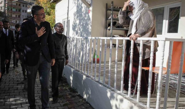Vali Ali Çelik, halkın sorunlarını yerinde dinlemeye devam ediyor
