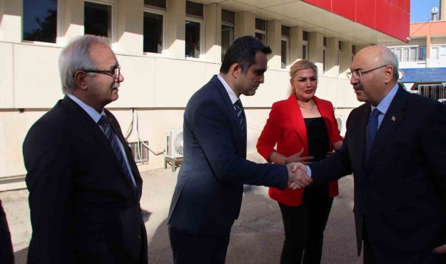 Vali Köşger: "Kozan'a son dönemlerde devasa yatırımlar yapıldı"