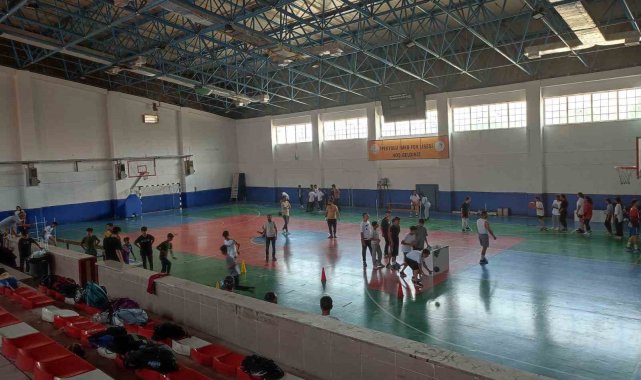 Van Büyükşehir Belediyesinin kursuyla 68 öğrenci üniversiteli oldu