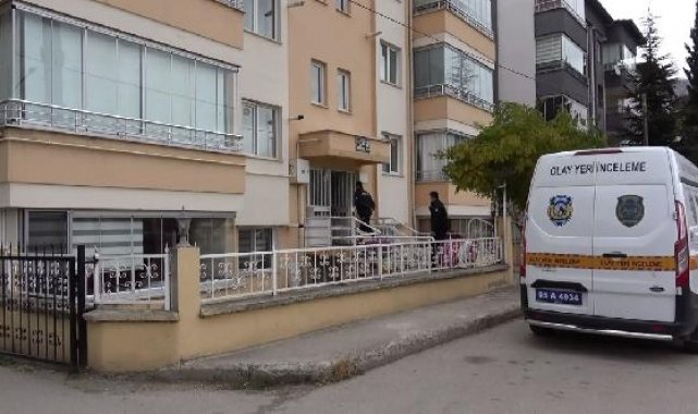 Yalnız yaşadığı evinde ölü bulundu