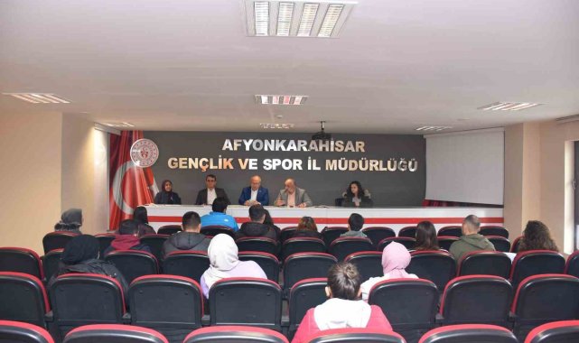 Yurt öğrencilerinin sağlıklı beslenmesi için toplantı yapıldı