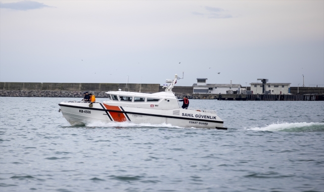 Zonguldak'ta batan geminin mürettebatından bir kişinin cenazesi Yalova'da defnedildi