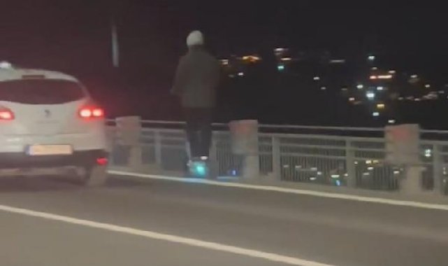 15 Temmuz Şehitler Köprüsü'nde skuterle tehlikeli yolculuk kamerada