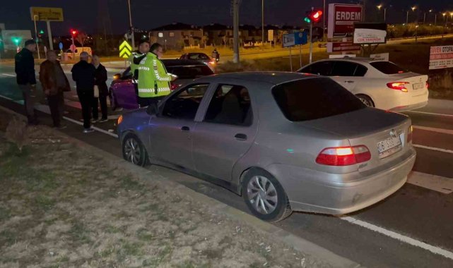 2 otomobilin çarpıştığı kazada 1 kişi yaralandı