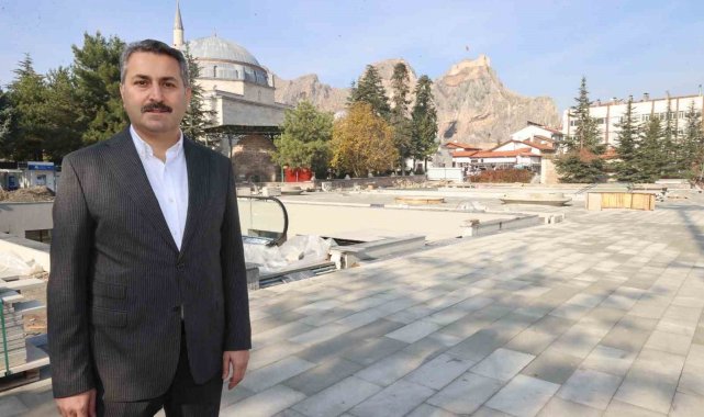37 yıllık çarşının yenileme çalışmalarında sona gelindi