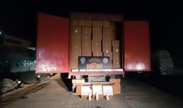 'Tiryaki' ile aramada 300 bin paket kaçak sigara ele geçirildi