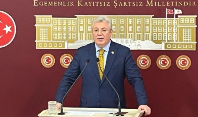 AK Parti'li Akbaşoğlu: Maskeli tiyatro oynanıyor