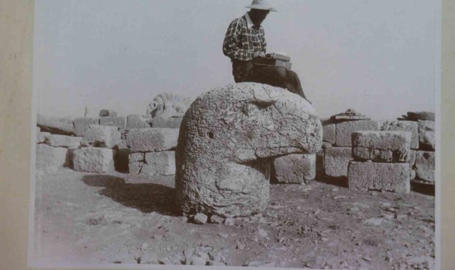 Alman Arkeolog Prof. Dr. Friedric Karl Dörner'in fotoğraf arşivi teslim edildi