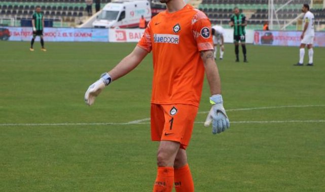 Altay'da kaleci Ozan geri döndü