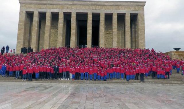 Altınordu Kulübü'nden Anıtkabir'e ziyaret