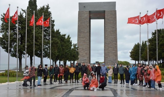 Altınovalı öğrenciler Çanakkale'de