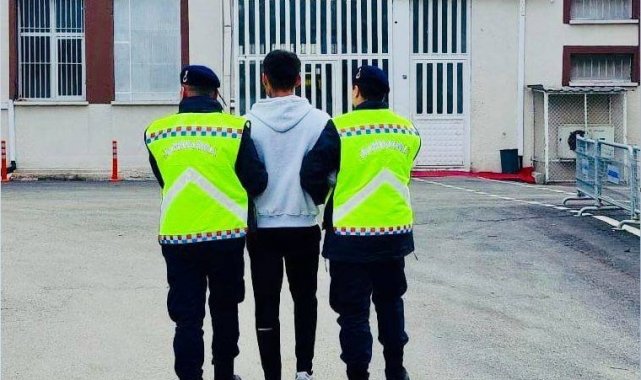 Amasya'da uyuşturucudan 22,5 yıl hapis cezası bulunan şahıs jandarmaya yakalandı