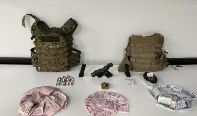 Ankara'da Ayhan Bora Kaplan'ın yeğeni ile beraber 3 kişi tutuklandı