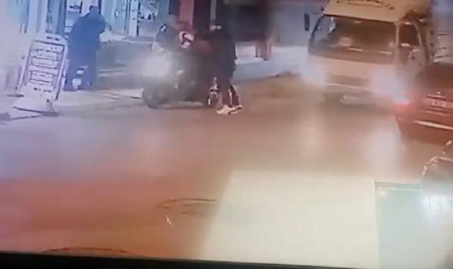 Ataşehir'de motokuryeye darp kamerada