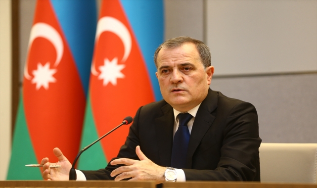 Azerbaycan Dışişleri Bakanı Bayramov, yıllık basın toplantısında konuştu: