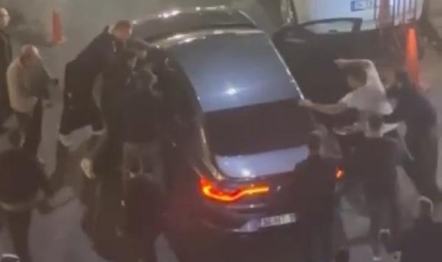 Bahçelievler'de trafikte tekme tokat kavga kamerada