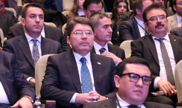 Bakan Tunç: Türkiye, Avrupa'nın ve dünyanın en çağdaş temel kanunlarına sahip