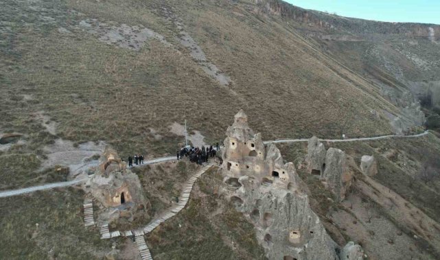 Bakan Yardımcısı Yazgı'dan turizmin göz bebeği Soğanlı Vadisi'nde inceleme
