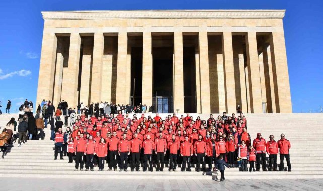 BAKUT'tan Anıtkabir'e ziyaret