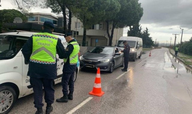 Balıkesir'de jandarma aranan 7 şahsı yakaladı