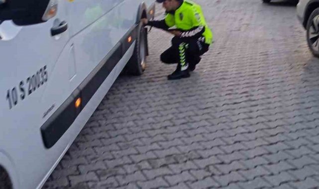 Balıkesir'de kış lastiği denetimleri başladı