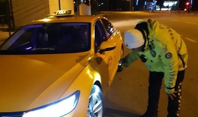 Balıkesir'de kış lastiği takmayan 30 ticari araç trafikten men edildi