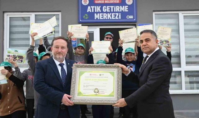 Balıkesir'de Sıfır Atık belgesi alan ilk Belediye Karesi oldu