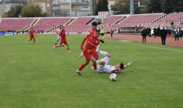 Balıkesirspor'da Hakan Akgül parladı