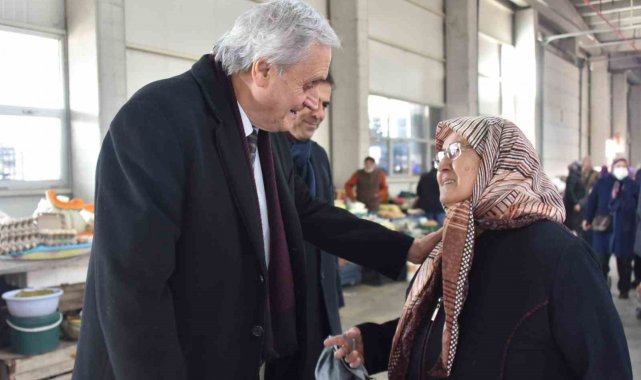 Başkan Bakkalcıoğlu'ndan kapalı pazar ziyareti