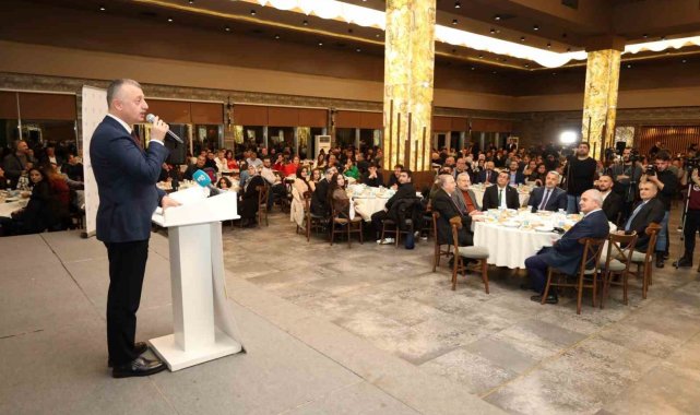 Başkan Büyükakın: "Kentsel dönüşümü kentsel yenilenmeye dönüştürmeliyiz"