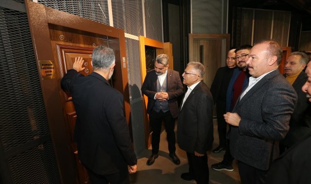 Başkan Büyükkılıç, Kayseri OSB'de firmaları ziyaret etti