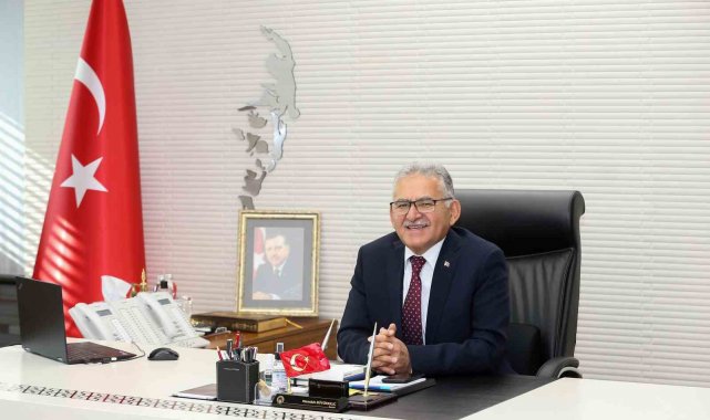 Başkan Büyükkılıç: "Kayseri, 104 yıldır örnek gösterilmeye devam ediyor"