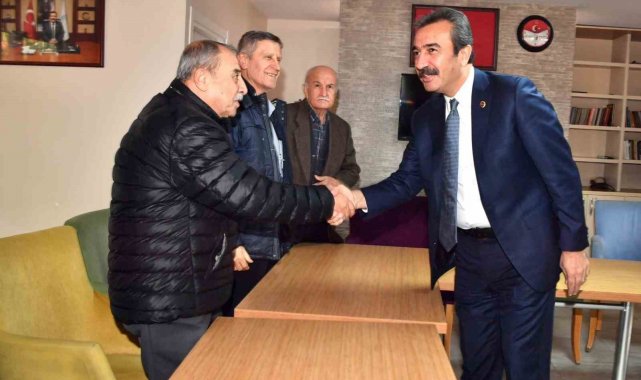 Başkan Çetin, vatandaşlarla bir araya gelerek sorunlarını dinledi